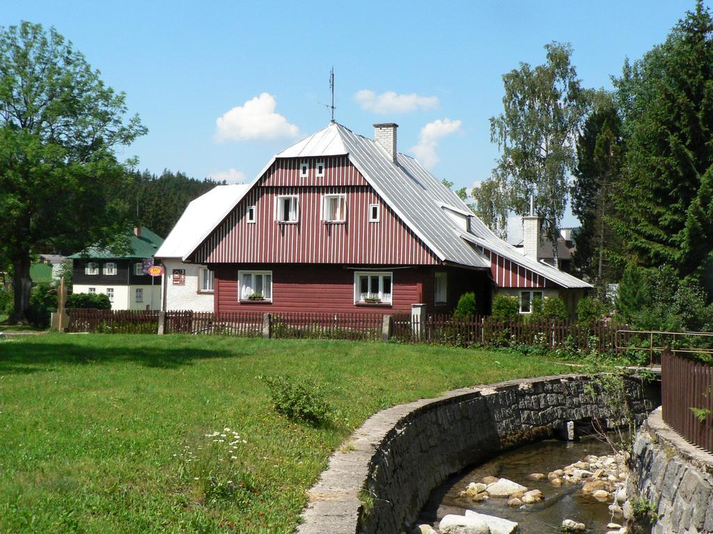 Hotel Penzion Pod Mustky Harrachov Exterior foto